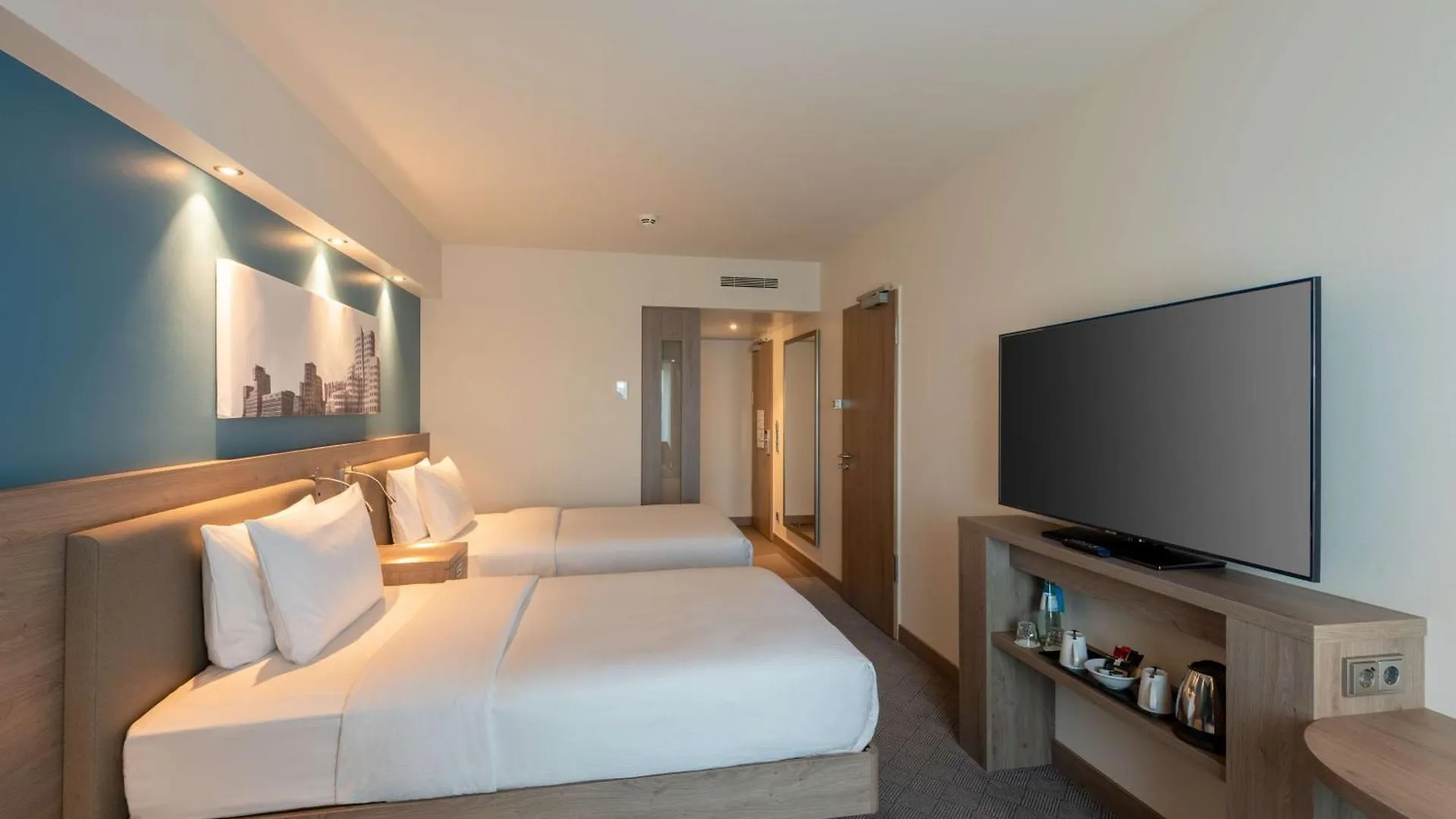 فندق Hampton By Hilton Duesseldorf City Centre ألمانيا