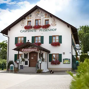 Landgasthof Pilsenhof Entenbraterei Gasthof