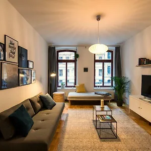 Waldstraßenviertel Apartment